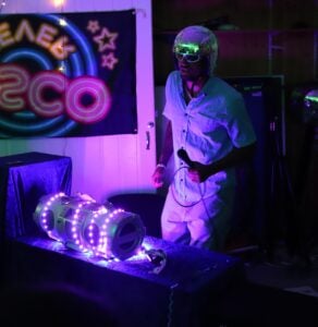 DJ-discohjelm lager show.