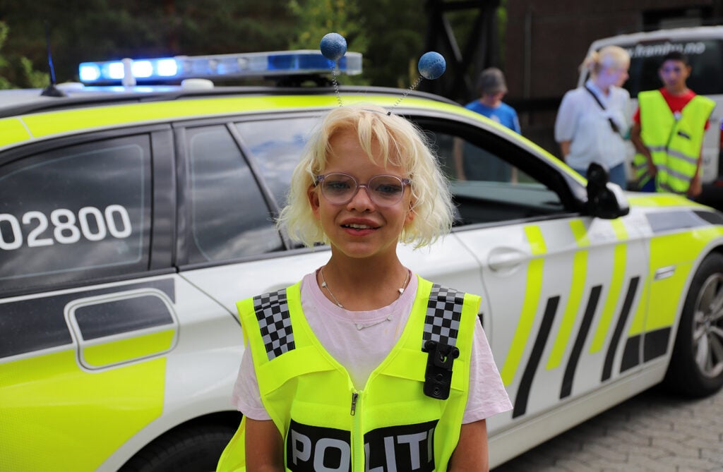Alle som ville fikk prøve seg som politi
